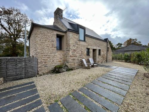 Saint-Brandan House | La Maison du Haut Bois - Elegante petite longere Bretonne