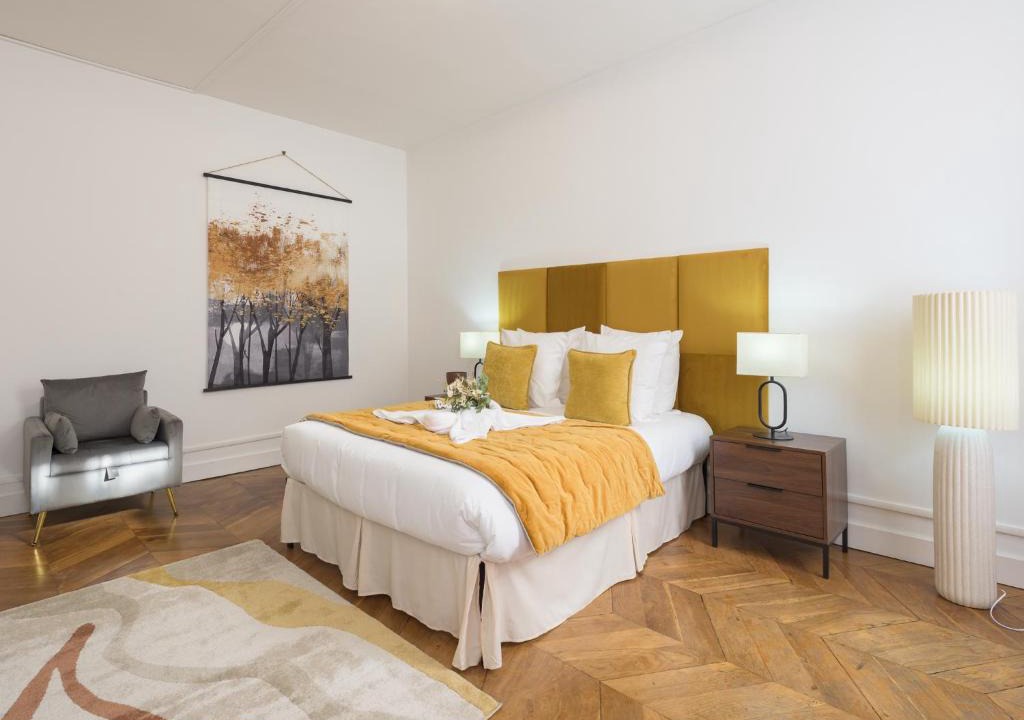 Centre Ville Apartment | La petite noblesse - Grand appart de charme - Vidéoprojecteur & Netflix
