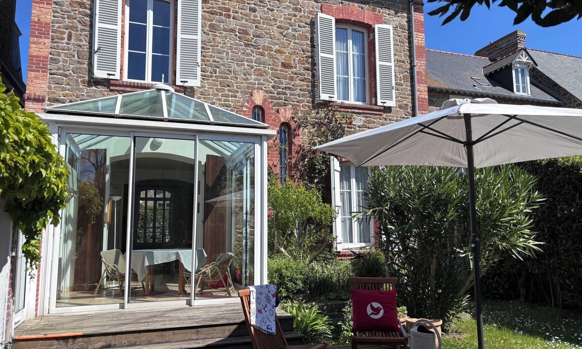 Courtoisville-Sillon-Moka House | La Solaine by Interhome