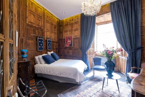 Severac-le-Chateau House | La Suite des Consuls
