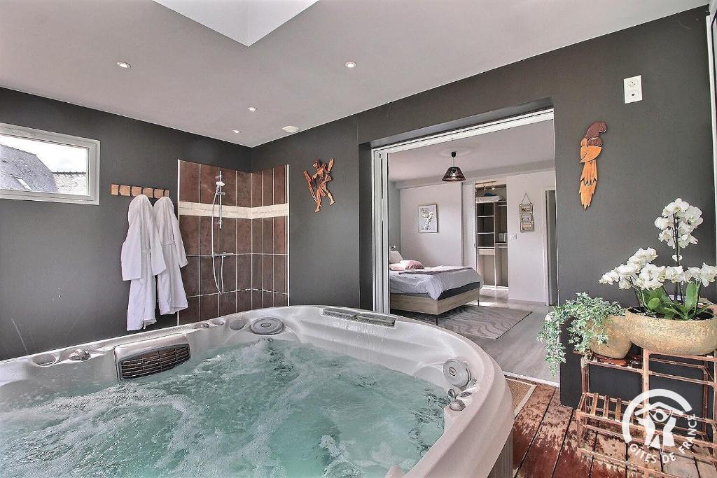 Paimpol Bed & Breakfast | La suite orchidée