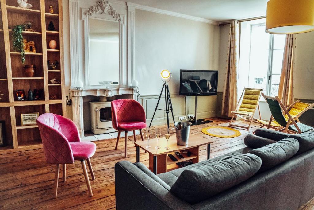 Redon Apartment | La Tanière de Belphégor - 4 chambres - Centre ville - Vue Rivière