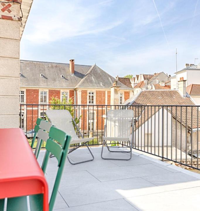 Lagny-sur-Marne Apartment | La Terrasse à 15min de Disneyland Paris