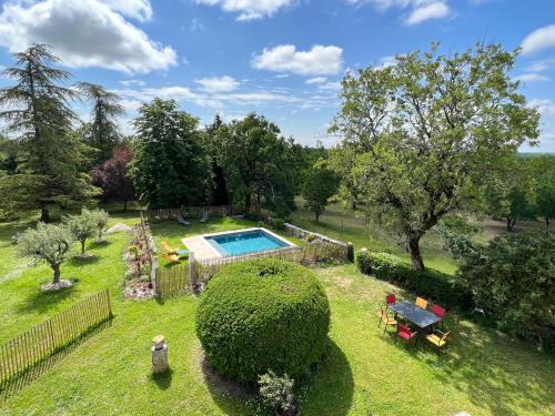 Lalbenque House | La Vayssade - Gîte de Charme - 6 pers - Piscine Jacuzzi & Truffes