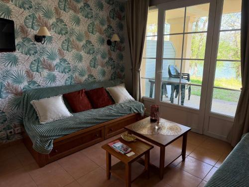 Monflanquin Apartment | Lake view Appartment