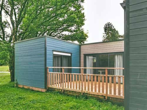 Malansac House | Lake View Cottage with Terrace for 6