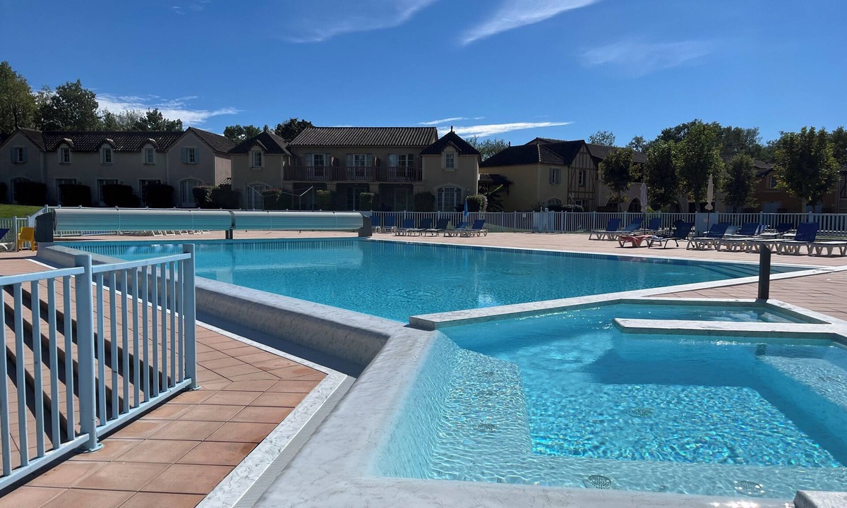 Monflanquin Apartment | Lakeview appartement in tranquil surroundings close to Monflanquin