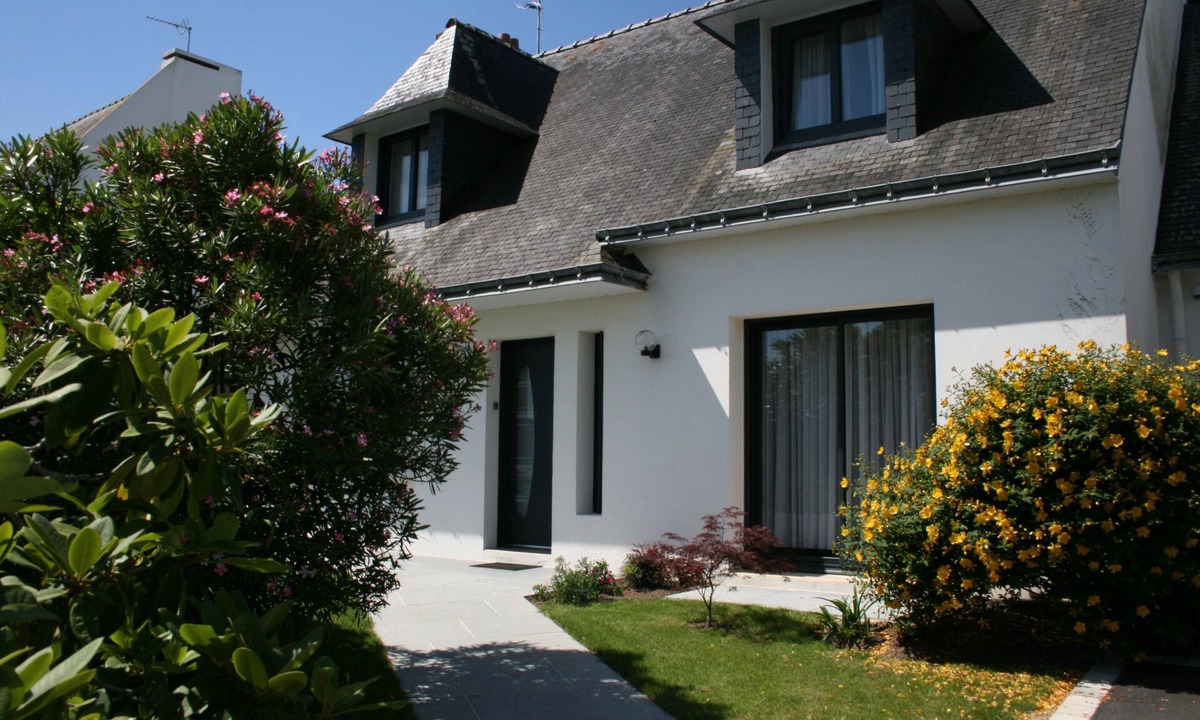 Larmor-Plage House | Large, bright 3-star house in a family seaside resort