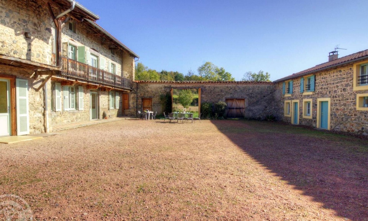 Lure Cottage | Large Character Cottage for 15 People with Garden in Luré