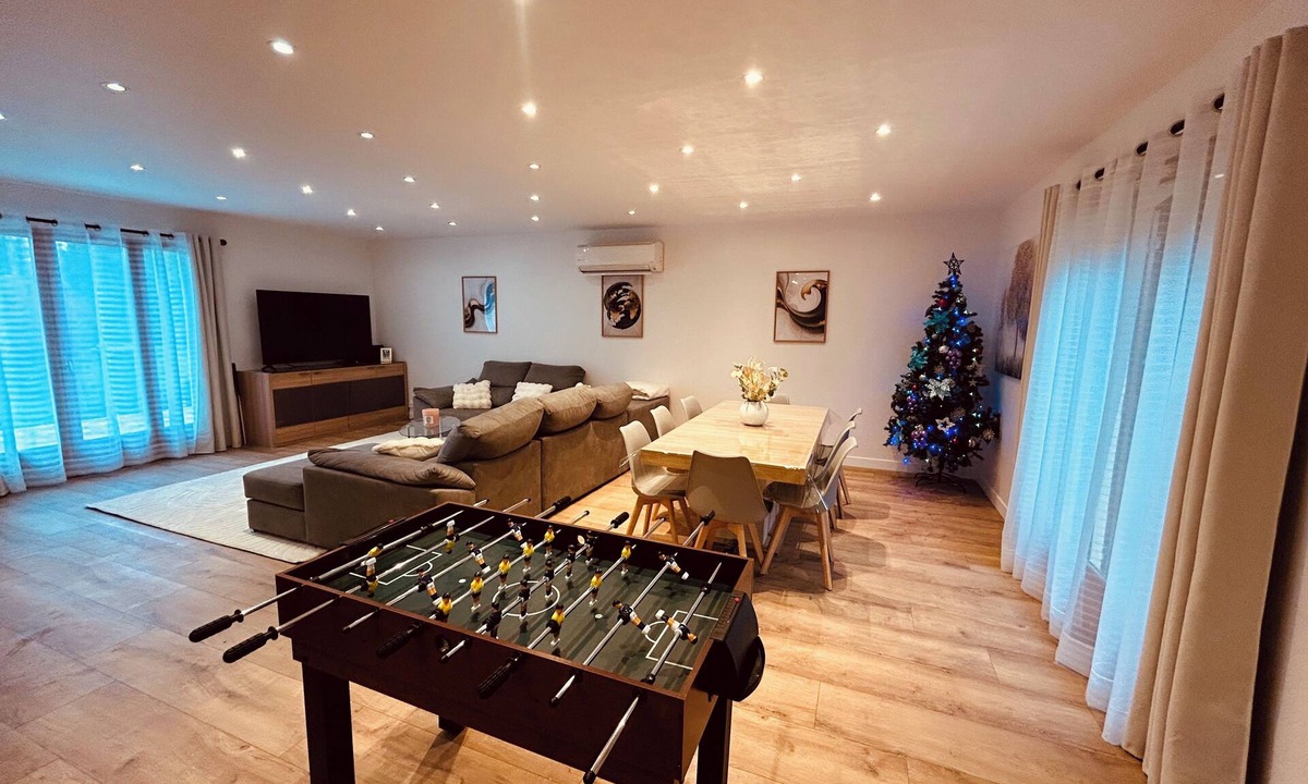 Loire - Vignobles et Nohain House | Large, cosy house with garden ideal for families and groups