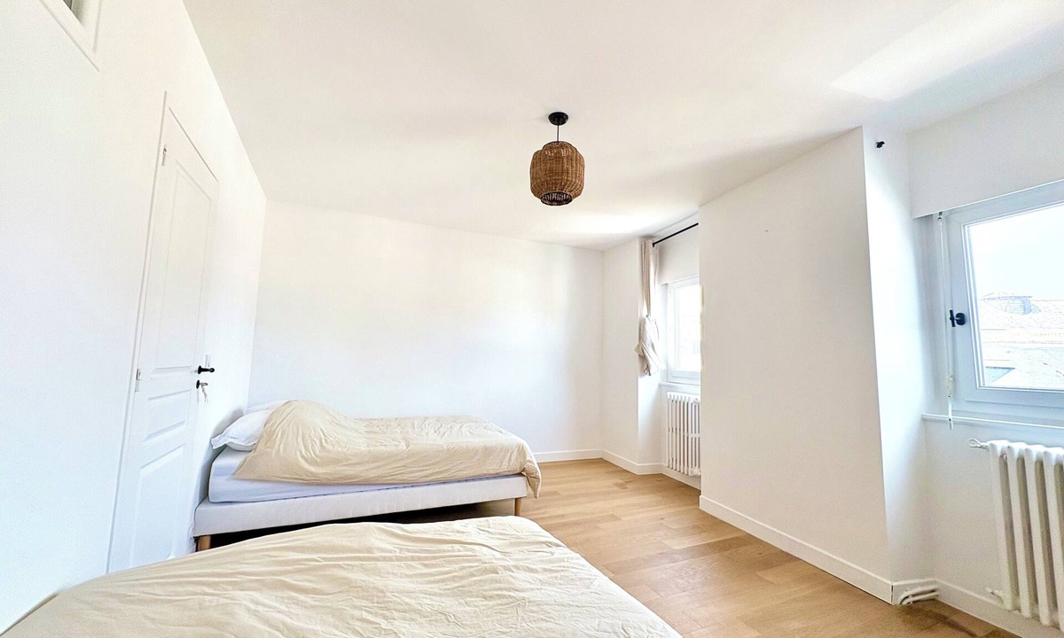 Auray Apartment | Large duplex with garden in Auray town center