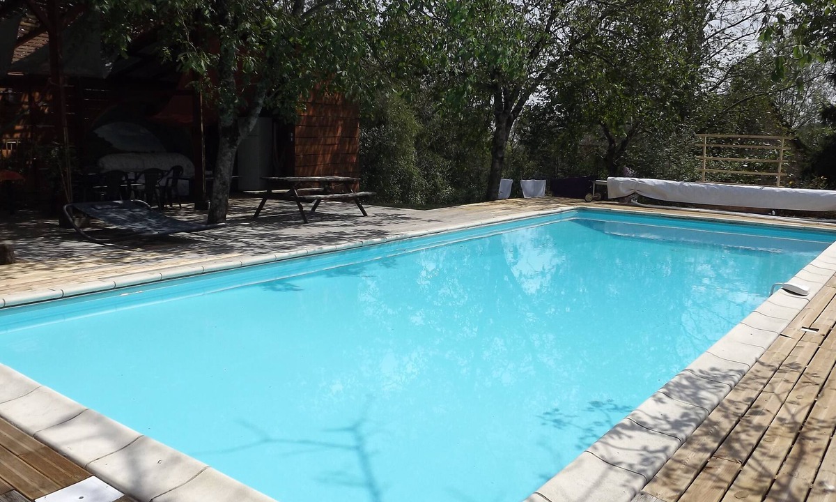 Saint-Salvadou House | Large family home, private heated pool, large garden, near Najac.