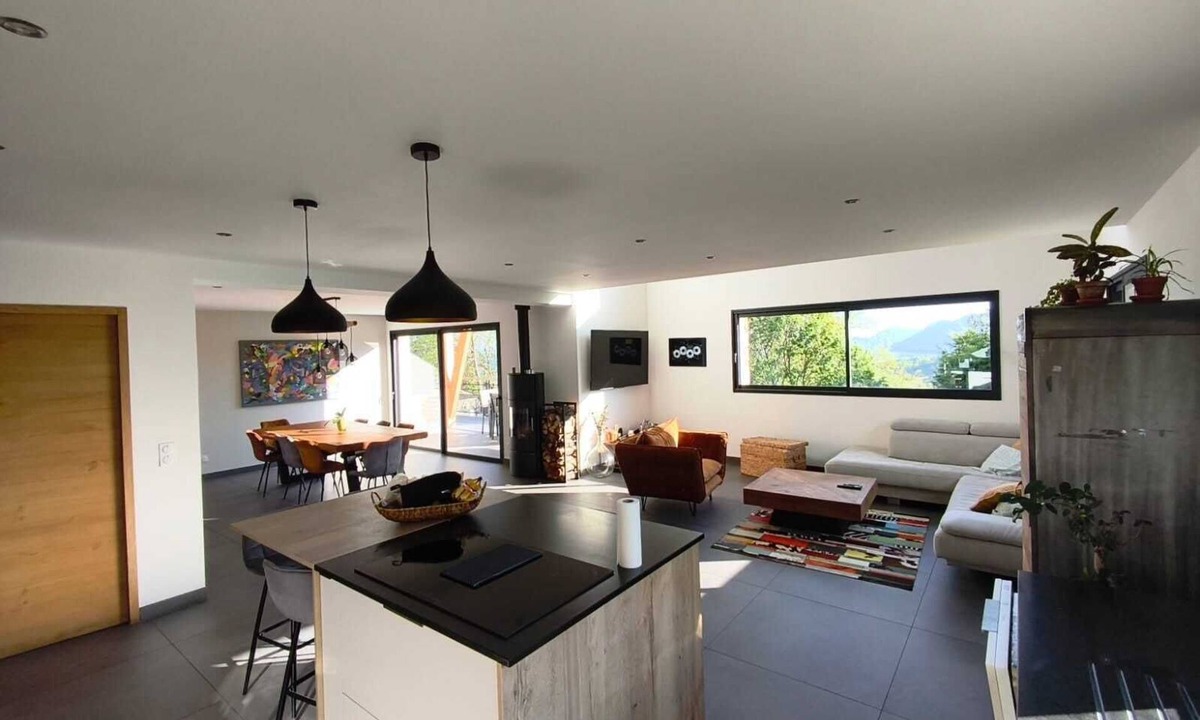 Saint-Michel-de-Chaillol House | Large, bright 160m2 house for 8 people