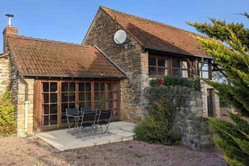 Sailly House | Large gîte with pool in peaceful Burgundy