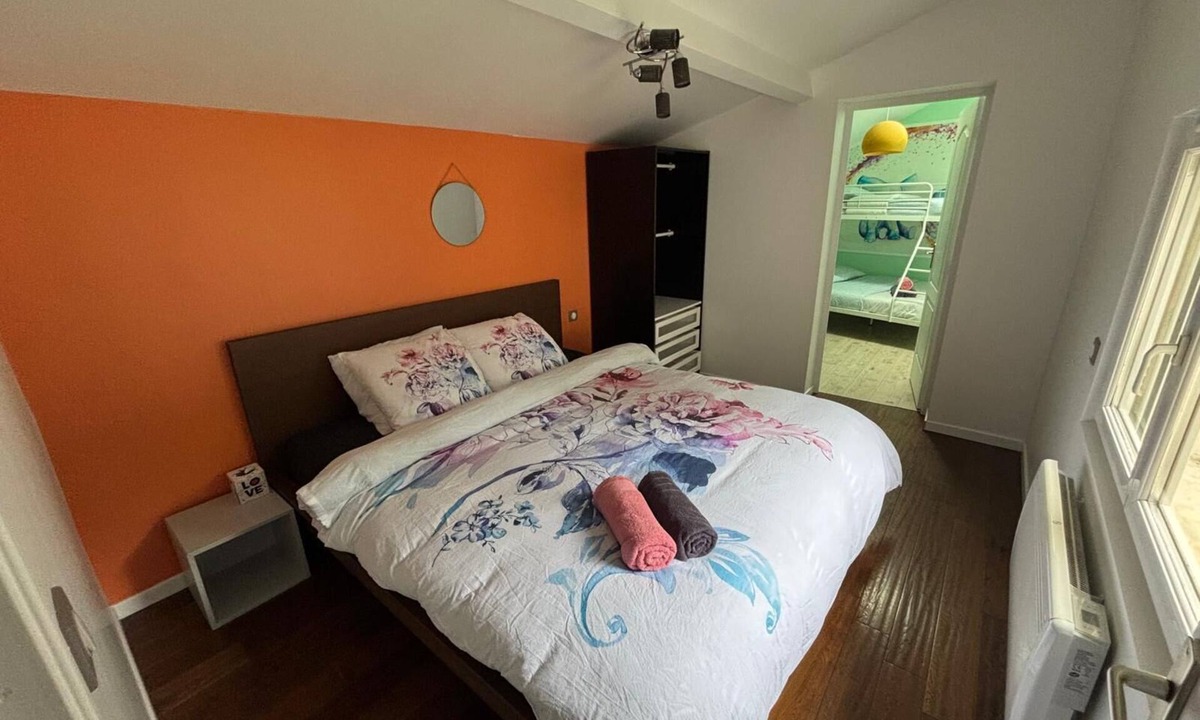 Le Plessis-Pate House | Large house in Le Plessis-pâté for 10 people. Only 35 km from Paris.