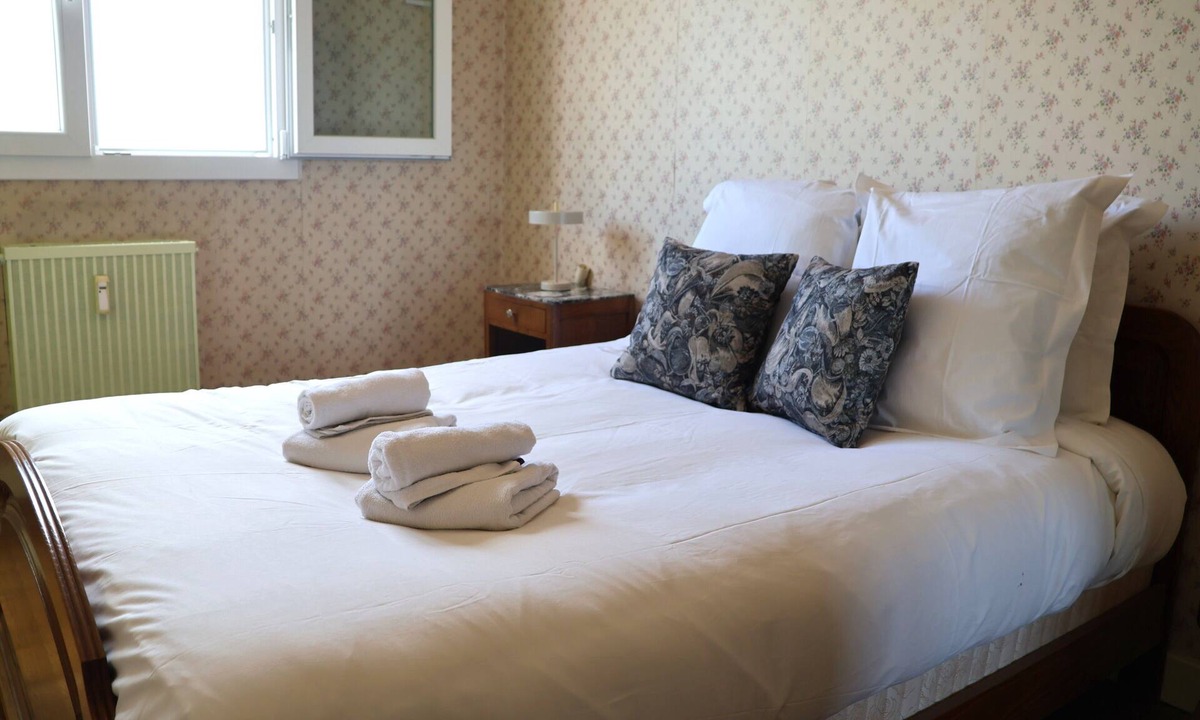 Nevers Apartment | Le Balcon de La Pagerie – Free Parking