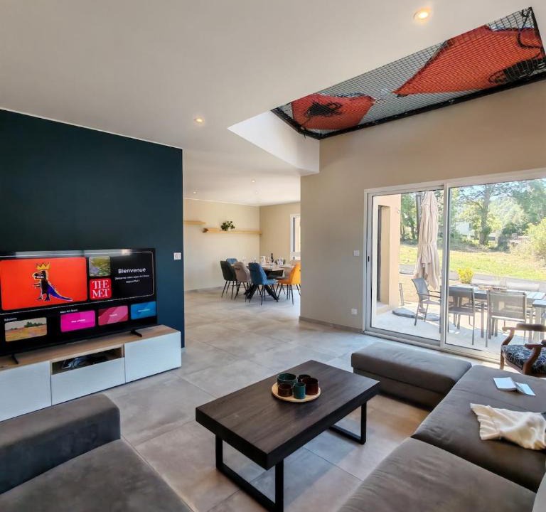 Saint-Julien-Chapteuil House | Le balcon de Monac