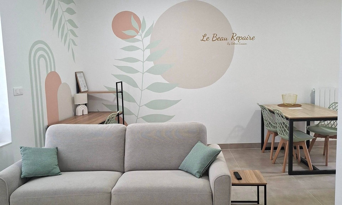 Beaurepaire Apartment | Le Beau Repaire, by Sélène Evasion