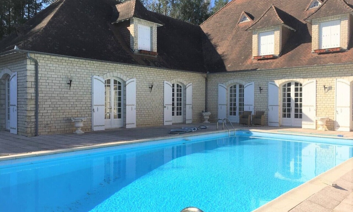 Thiviers Bed & Breakfast | LE BELVEDERE CHARMING BED & BREAKFAST