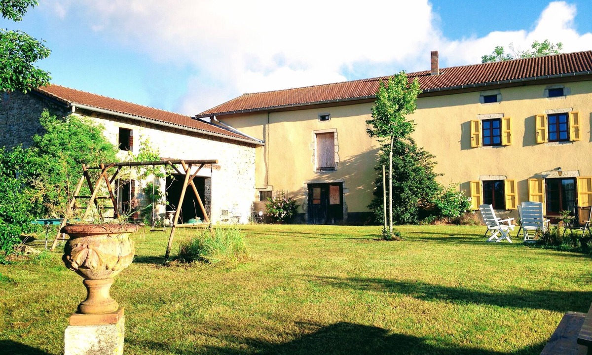 Felines House | LE BOS CLARD farm large garden, terras, 9pp,