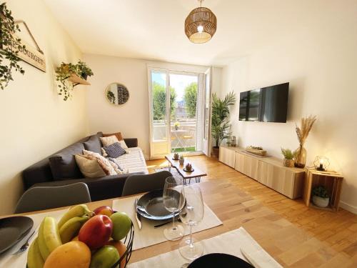 Secteur 4 Apartment | Le Bourget, Grand appartement proche du centre