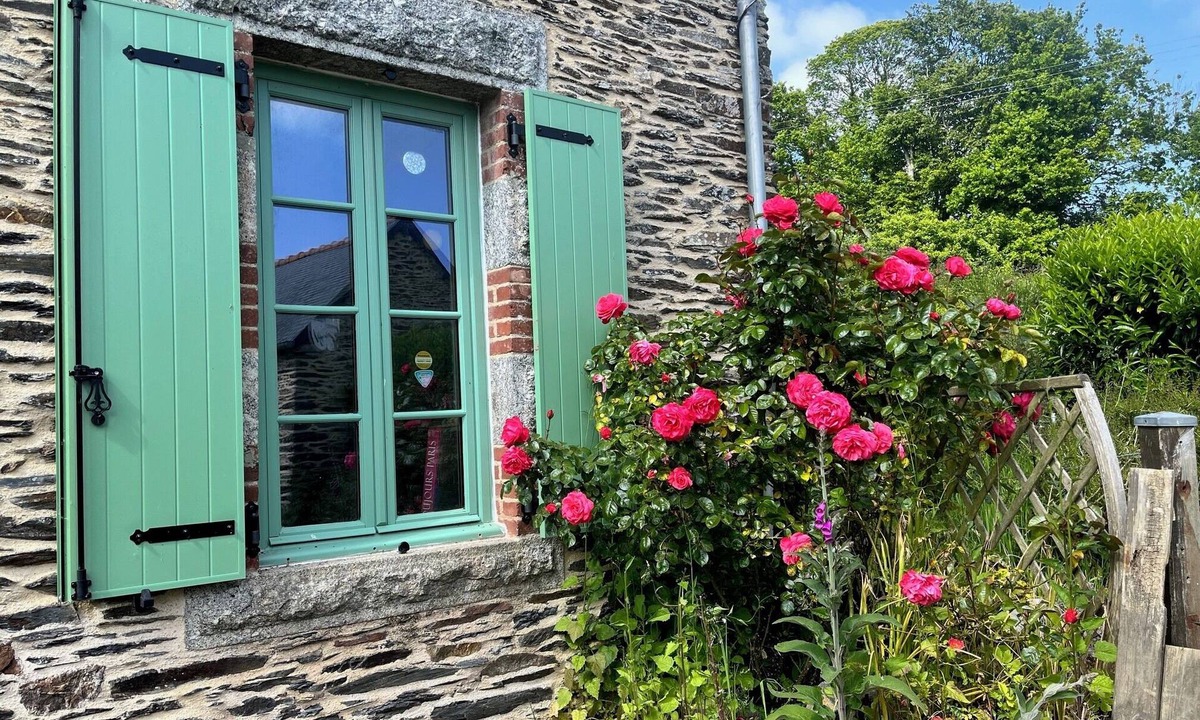 Saint-Mayeux House | Le Chêne - Spacious stone house, with air conditioning - Sleeps 6.