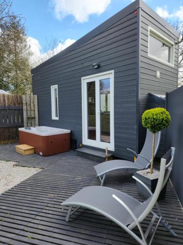 La Chapelle-du-Fest House | le cocon d'amour " tiny-house avec jaccuzi privé "