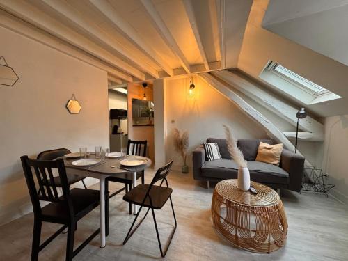 Montereau-Fault-Yonne Apartment | Le Cocon Delair - studio centre Montereau