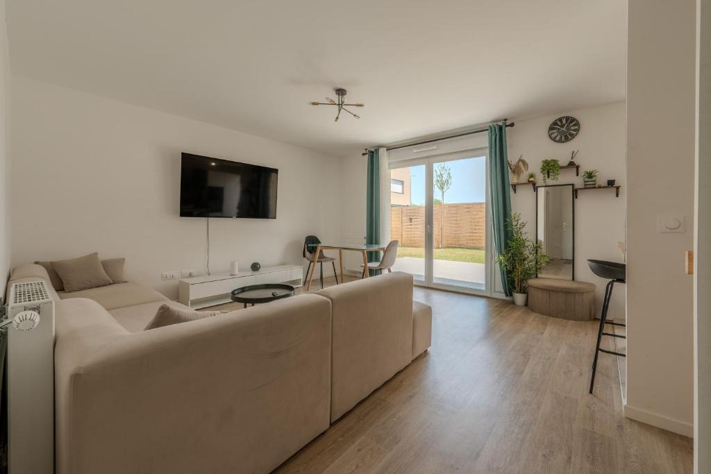Aubergenville House | Le Cocon des Yvelines - Jolie maison avec jardin