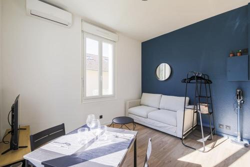 Saint-Martin-d'Heres Apartment | Le Croizat. Parking. Clim. Buanderie