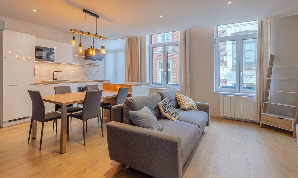 Historic Center Apartment | Le Duplex des Bouchers - Welkeys