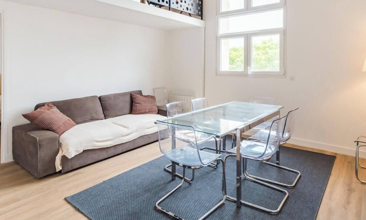 Paimpol Apartment | Le Duplex du Port: Parking, Paimpol Center