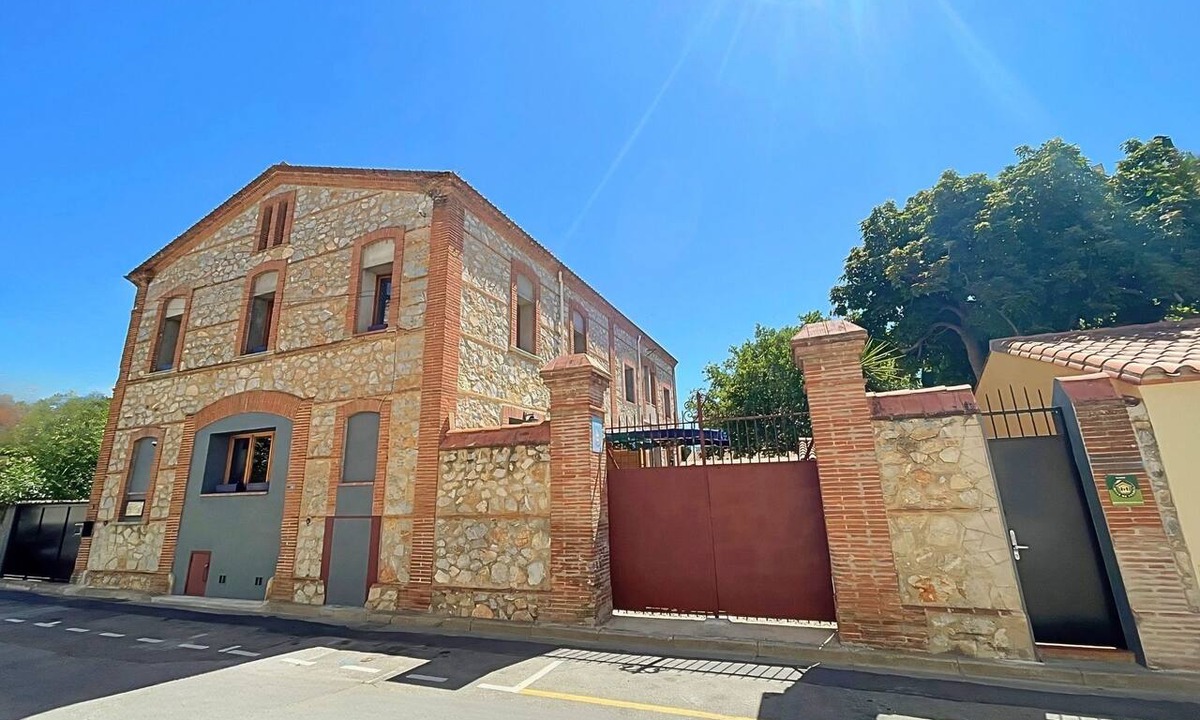Saint-Hippolyte House | Les Gîtes Condorcet - Blue House - Vacation Rentals
