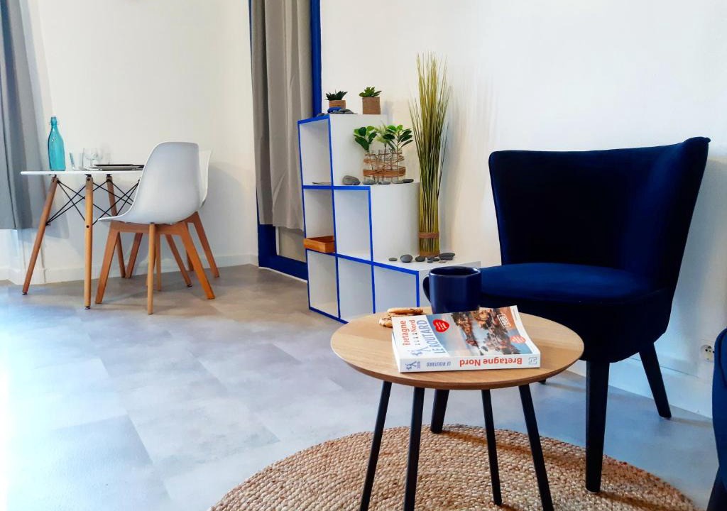 Saint-Brieuc Apartment | LE GALET BLEU - Hypercentre - Studio mezzanine