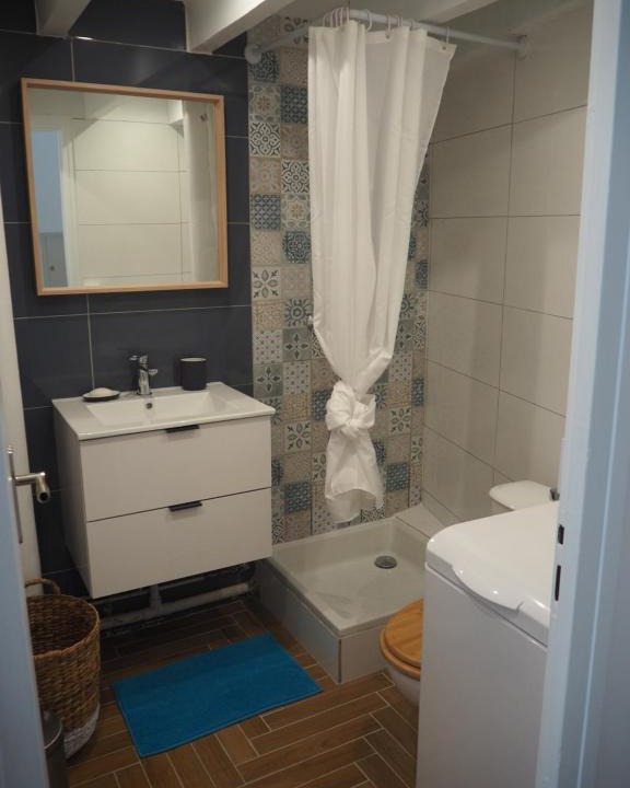 Vaulnaveys-le-Haut Apartment | Le globe