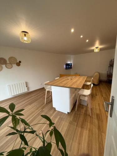 Acheres-la-Foret Bed & Breakfast | Le Grimpeur