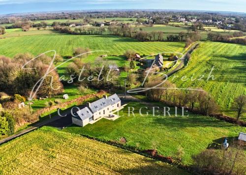 Saint-Gilles-les-Bois House | LE MARQUES Maison bretonne en pierre avec jardin de 2200m2, 18km des plages