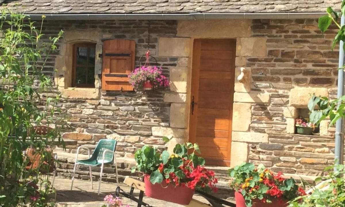 Le Bleymard House | "Le Mas d'Hillaire" 2 people in Saint Jean du Bleymard
