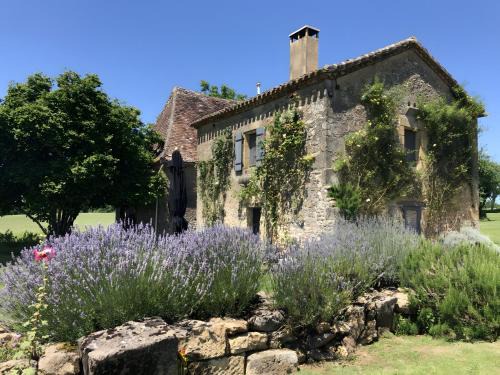 Sainte Croix de Beaumont House | Le Mazet