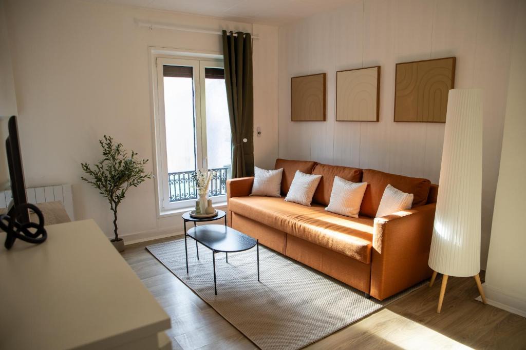 Dammartin-en-Goele Apartment | Le Modern proche aéroport CDG I Paris I Astérix
