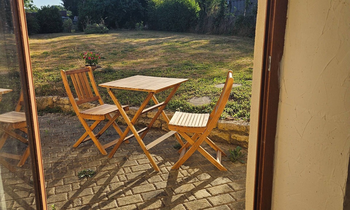 Donzy House | "Le Neuillon" charming little house in the house. Calm and relaxing