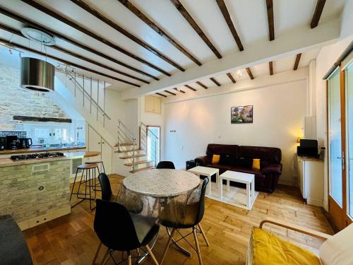Saint-Pierre-Eglise House | Le Nid de Saint Pierre Cozy & Near the City Center