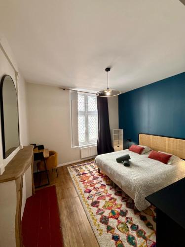 Bourges Apartment | Le petit château du Docteur Cambournac