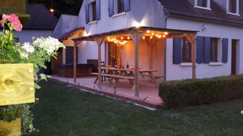 Chevroches House | Le petit Flotteur