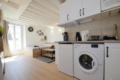 Fontainebleau Apartment | le petit France - Hyper centre de Fontainebleau - proche INSEAD