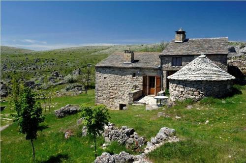 Fraissinet-de-Fourques House | Le petit gîte du veygalier