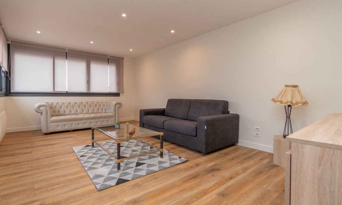Montcenis Apartment | Le Pied à Terre de Montcenis - Appt avec parking privé