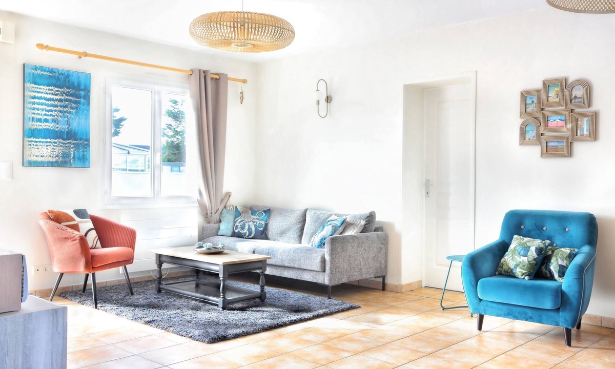Saint-Jean-de-la-Riviere House | Le Poulpe Bleu - Maison 6p avec jardin