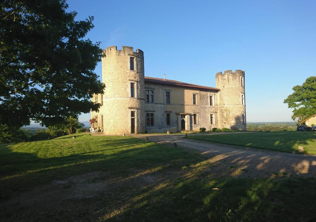Saint-Martin-de-Hinx House | LE POUY