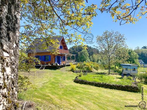 Murol House | Le Résal